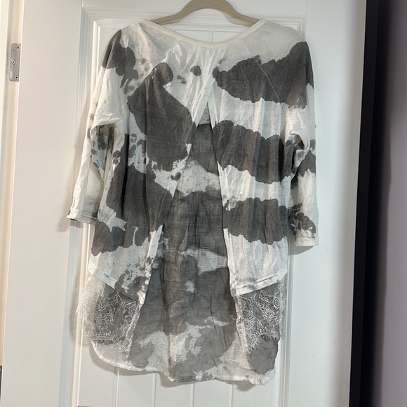 VioletRuby Sweater - Picture 2 of 2